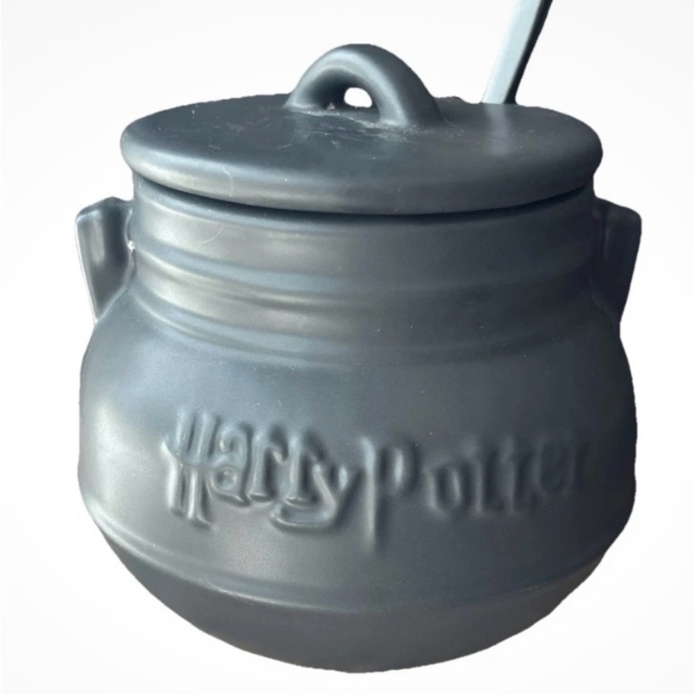 Universal Studios iHarry Potter A Witch's Brew Pot Black 3D Lid Spoon 20oz
